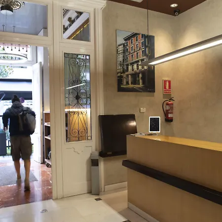 Fruela Hotel 3*